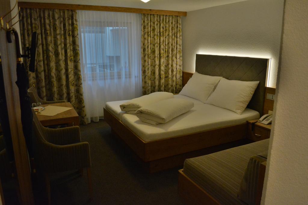 Hotel Maria Theresia Ischgl Exterior foto